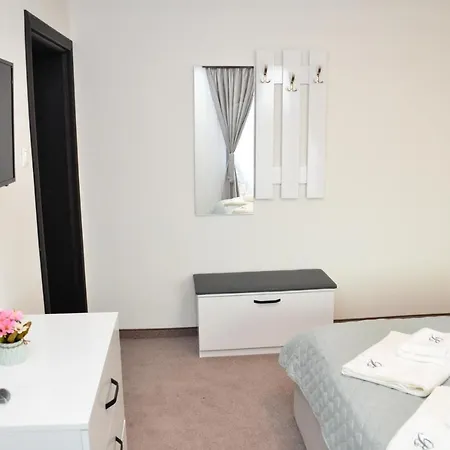 Boris House Guest house *